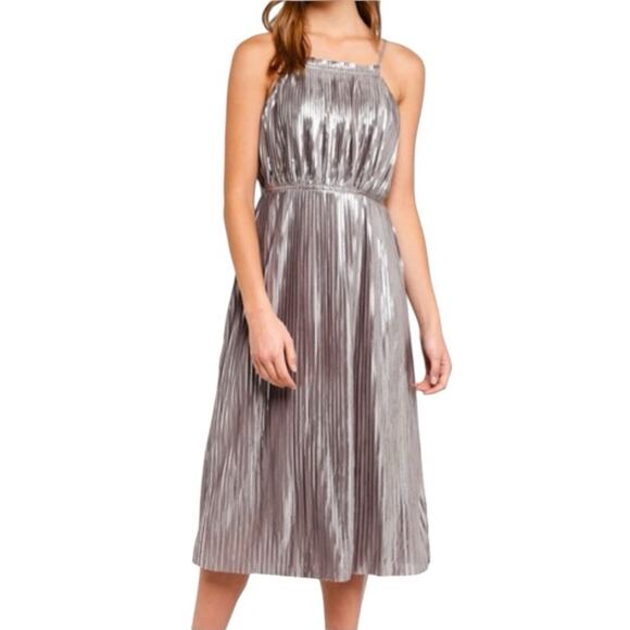Banana Republic Silver Pleated Dress NWTs size 8 - Picture 1 of 10
